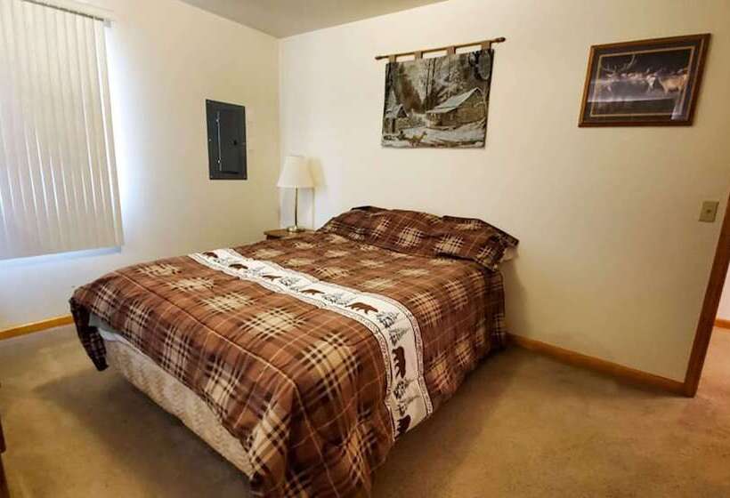 침실 2개 주택, Jasper Ridge Inn Ishpeming