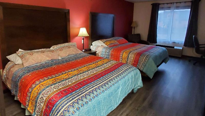 스탠다드 룸 퀸사이즈 침대, Jasper Ridge Inn Ishpeming