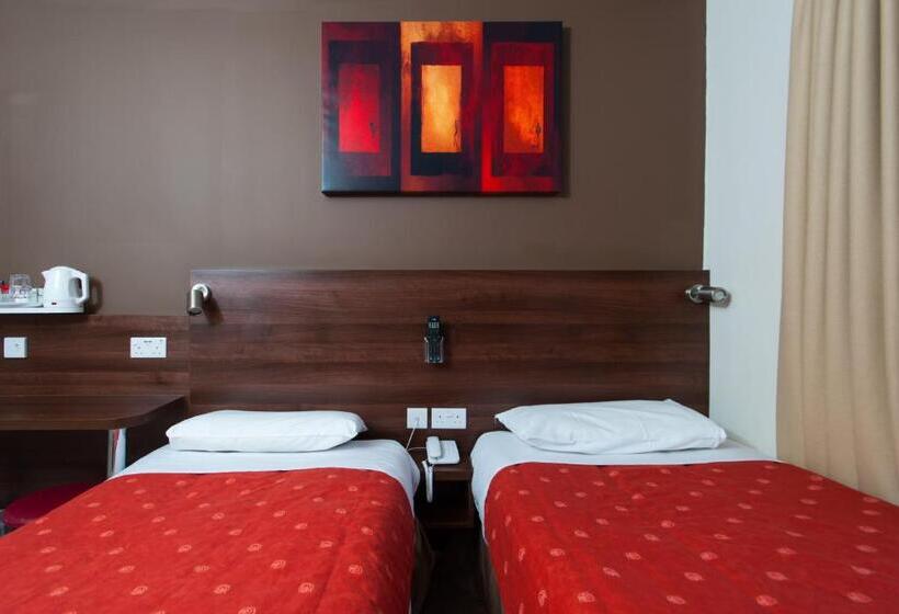 标准间, Marble Arch Inn