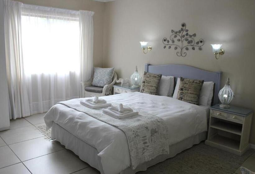 Номер Стандарт, The Sabie Town House Guest Lodge