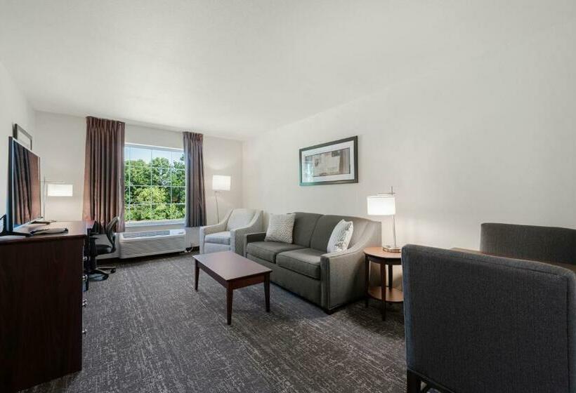 Люкс, Cobblestone Hotel & Suites   Urbana