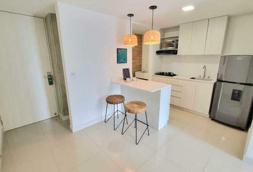 Люкс Кровать Кинг, Origen Local Suites