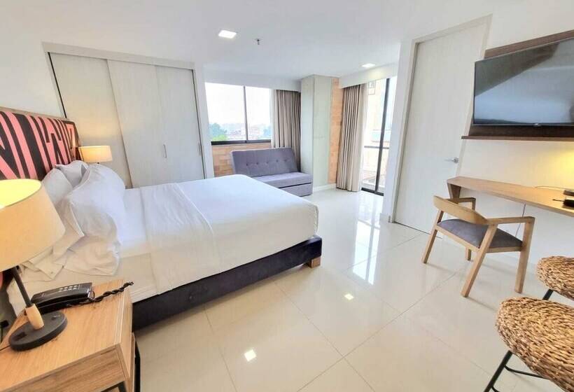 Студия Стандарт, Origen Local Suites