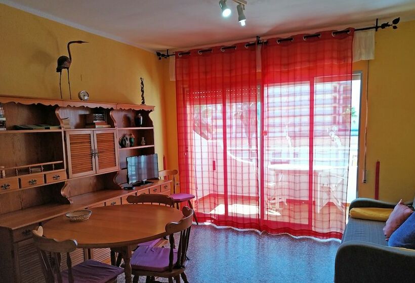Escritório Estándar, Apartamentos Voramar 3000