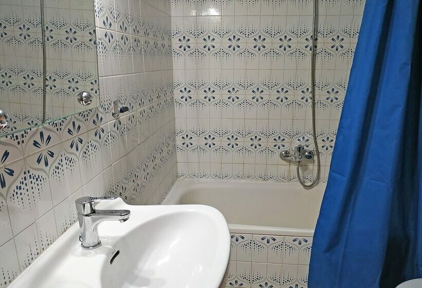 Escritório Estándar, Apartamentos Voramar 3000