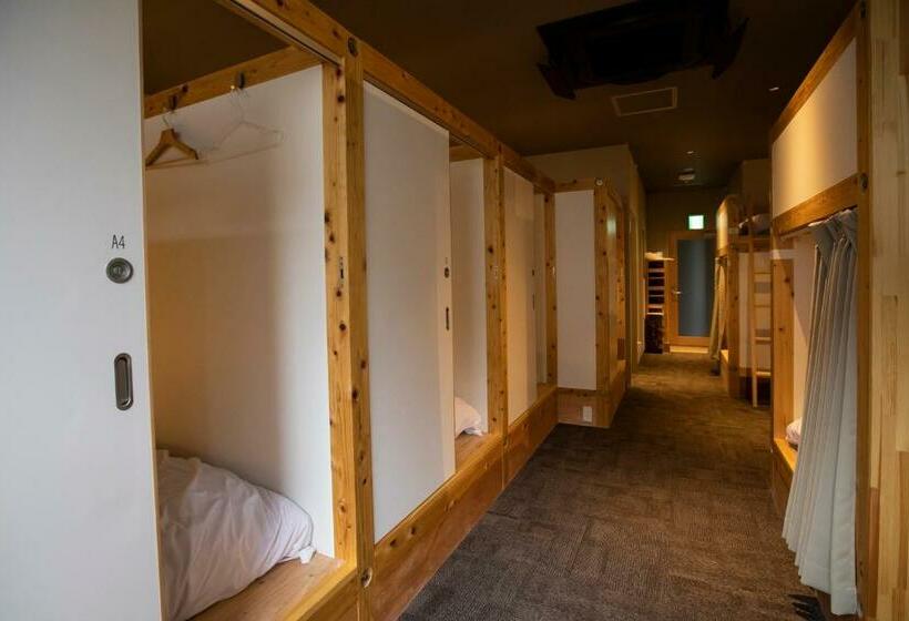 Кровать в Общей Комнате, Inn Sect