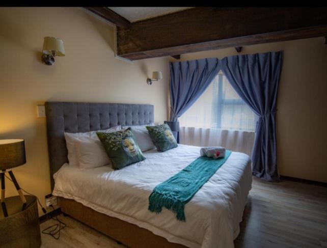 Люкс Deluxe Кровать Кинг, Bougainvilla Guest House