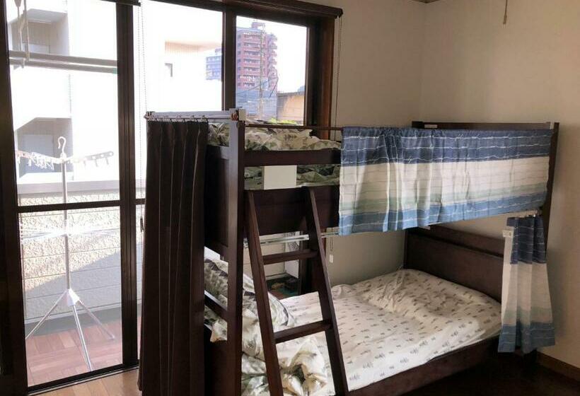 מיטה בחדר משותף, Happycloset&wasamonhostel
