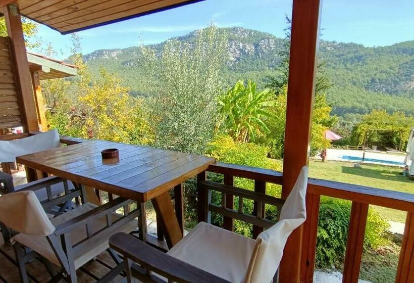 Бунгало Superior, Lycia Nature House