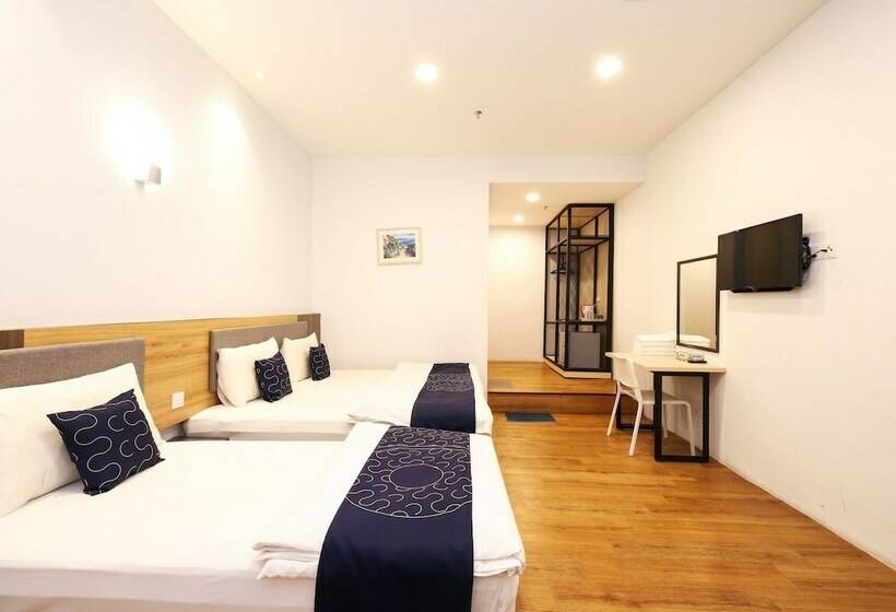 Трехместный Номер Deluxe, Agape Hotel Selayang