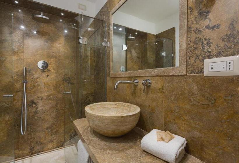 اتاق استاندارد, Albergo Chiusarelli