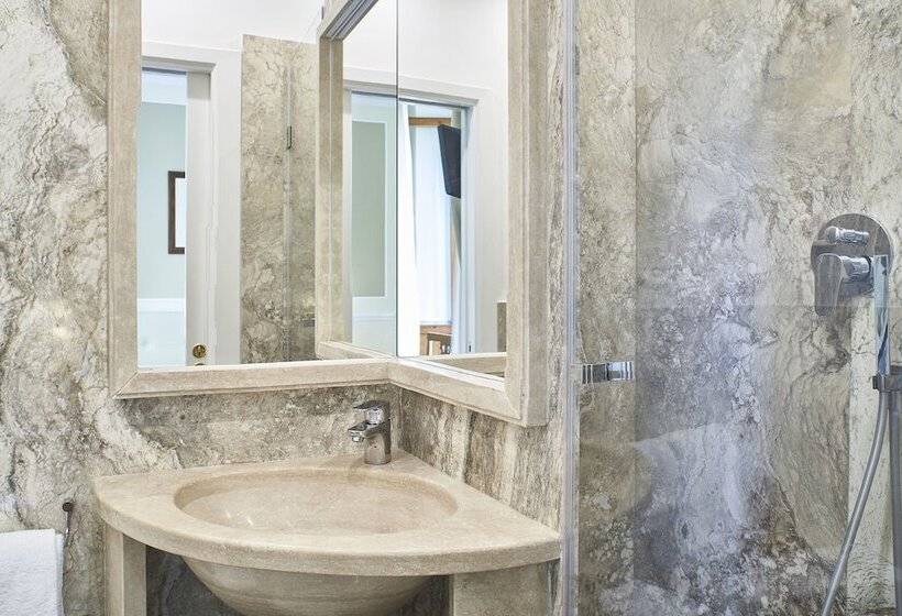 اتاق استاندارد, Albergo Chiusarelli