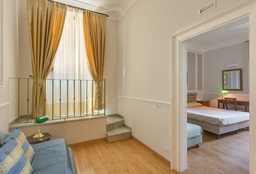 اتاق استاندارد چهار تخته, Albergo Chiusarelli