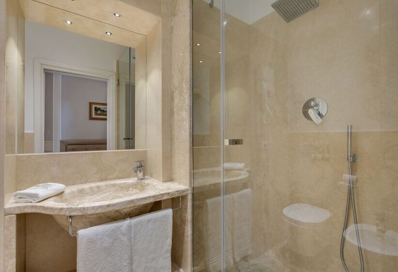 سوییت جونیور, Albergo Chiusarelli