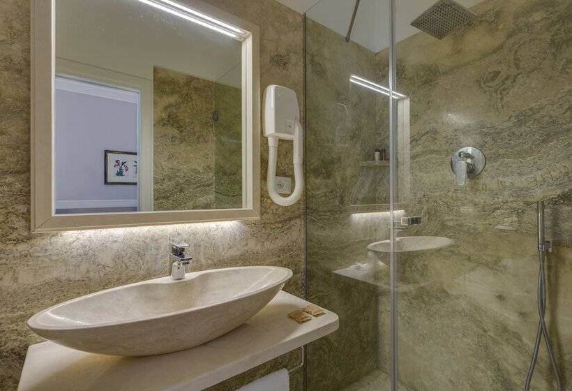 اتاق استاندارد, Albergo Chiusarelli