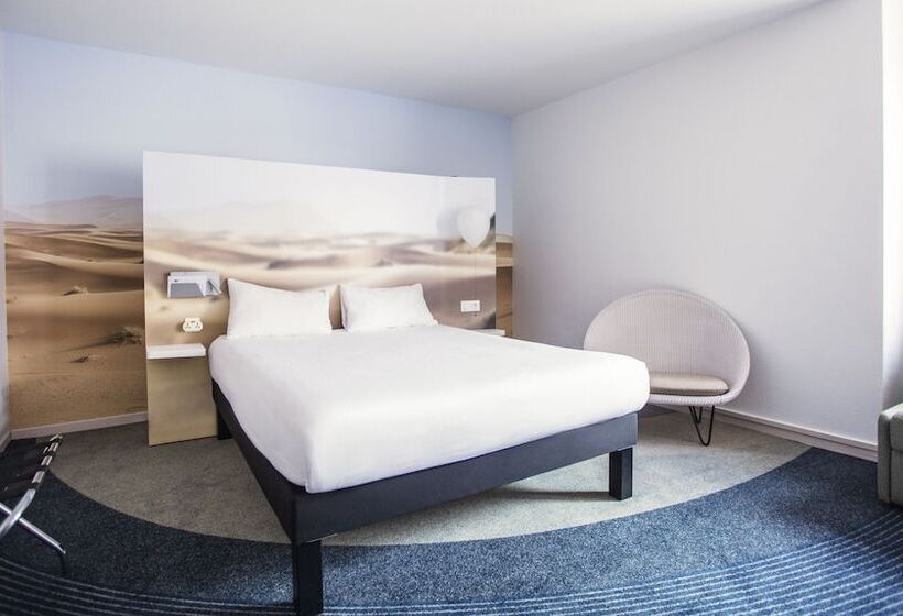 Люкс, Ibis Styles Toulon Centre Port