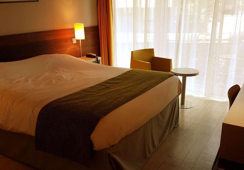 Номер Стандарт, Kyriad Angoulême Nord Champniers  Hôtel & Résidence