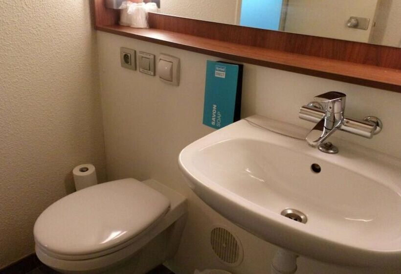 Номер Стандарт Двуспальная Кровать, Kyriad Direct Metz Nord – Woippy