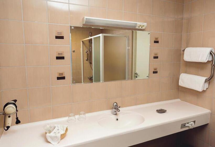 Suite, Perkuno Namai