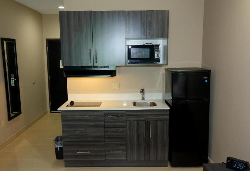 스위트 킹사이즈 침대, Americas Best Value Inn & Suites Prairieville
