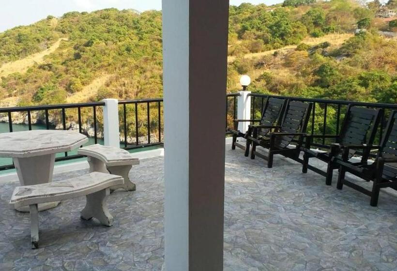 Номер Стандарт, Ocean View Resort   Koh Sichang