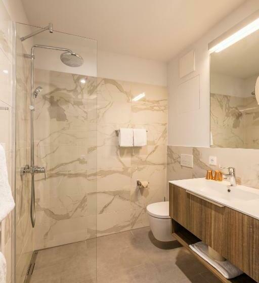 Номер Deluxe, Maseven München Messe Trudering