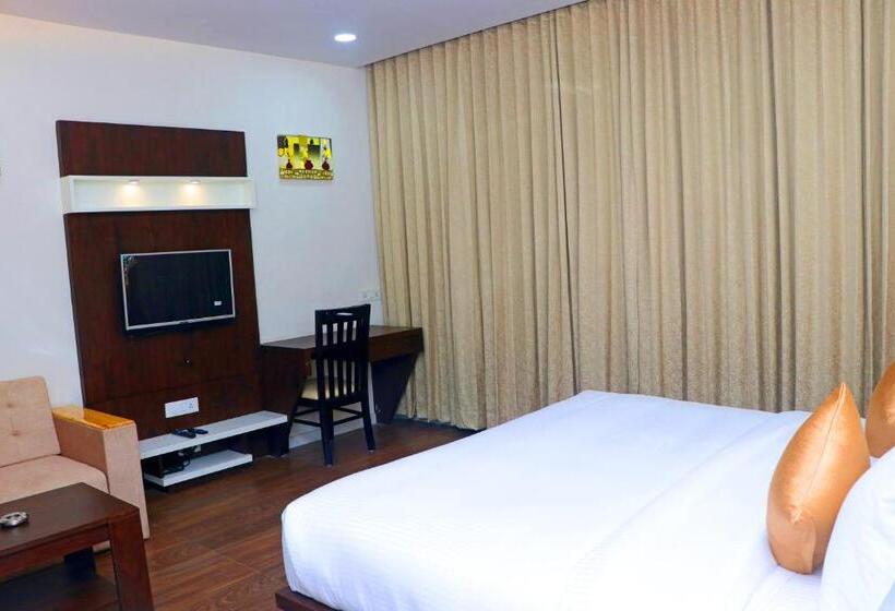 带大床的标准间, The Grand Astoria Somanth