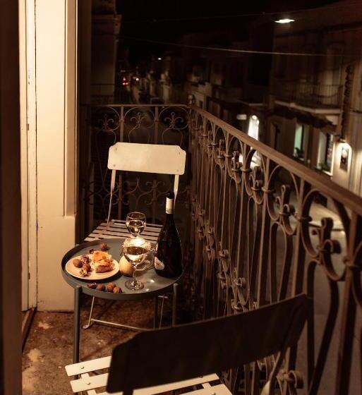1 Schlafzimmer Apartment mit Balkon, Le 4 Perle Apartments