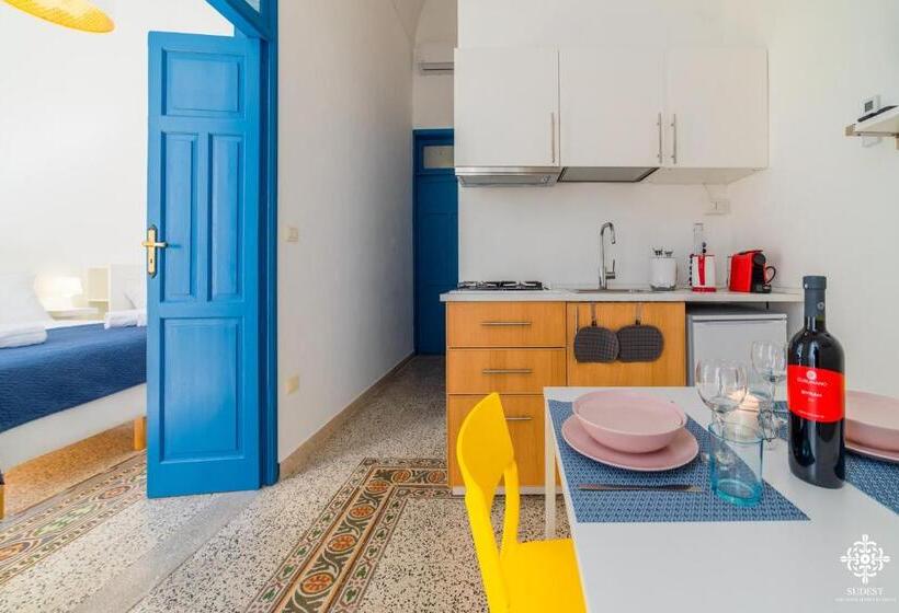 1 Schlafzimmer Apartment mit Balkon, Le 4 Perle Apartments