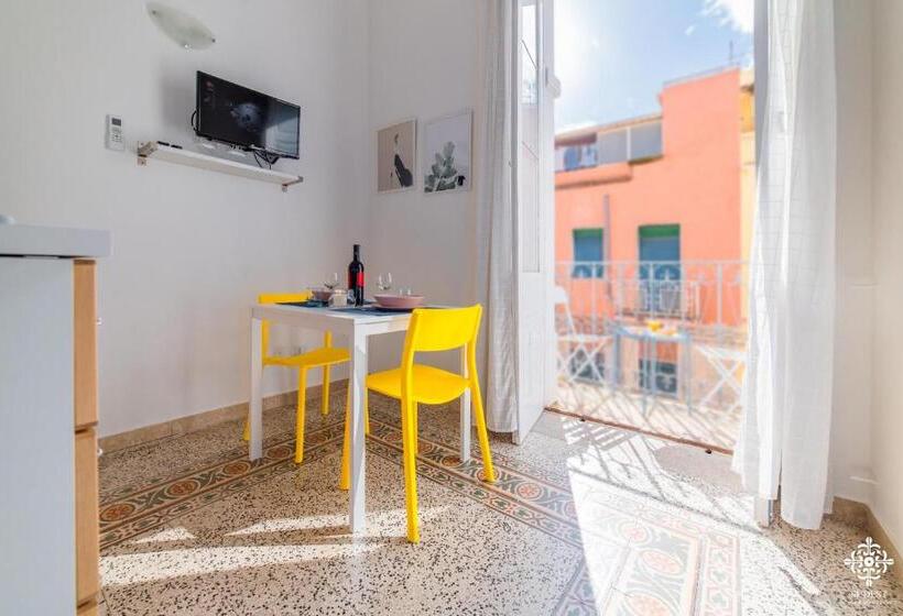 1 Schlafzimmer Apartment mit Balkon, Le 4 Perle Apartments