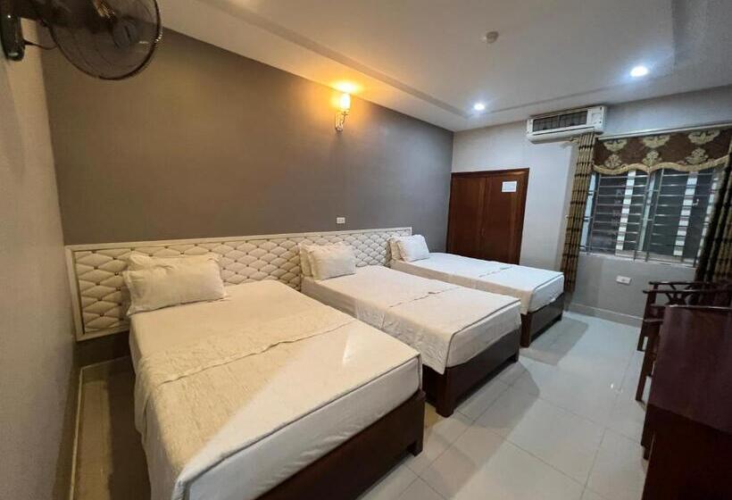 اتاق ساده سه‌ نفره, Hoang Ngan 1 Hotel   Tp. Vinh