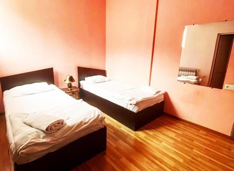 스탠다드 룸, Domino Yerevan Hostel