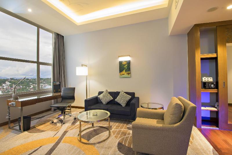 Номер Стандарт, Ibis London Wembley