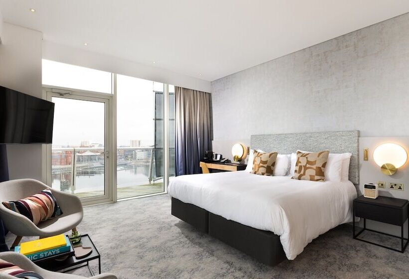 Полулюкс, Voco St. David S Cardiff, An Ihg