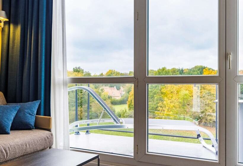 Номер Superior с Видом, Novotel Senart Golf De Greenparc