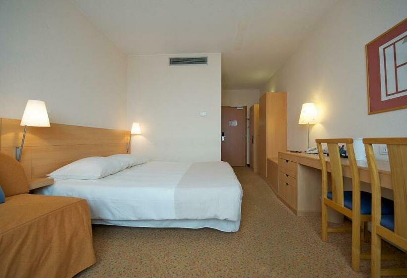 اتاق استاندارد, Novotel Torino Corso Giulio Cesare