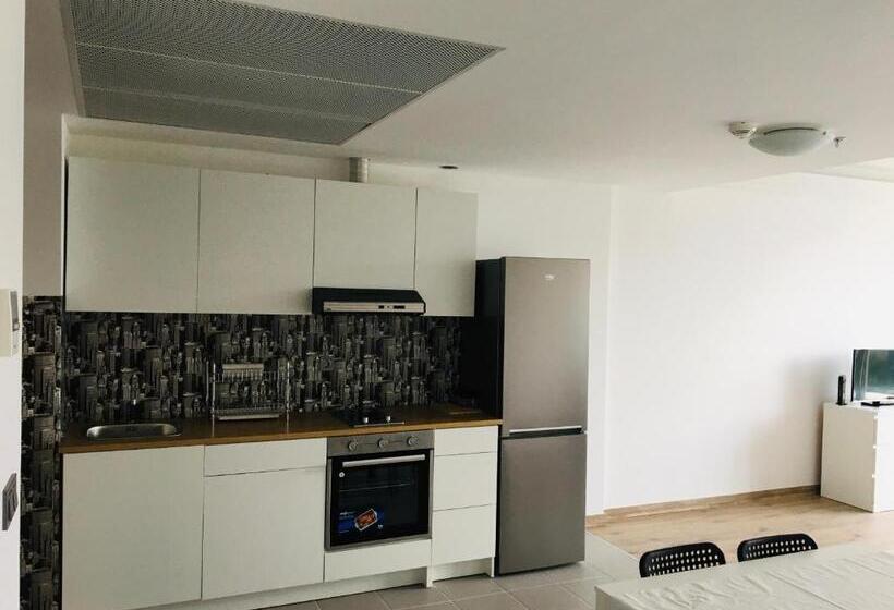 آپارتمان 3 خوابه, Mdm Sky Apartments