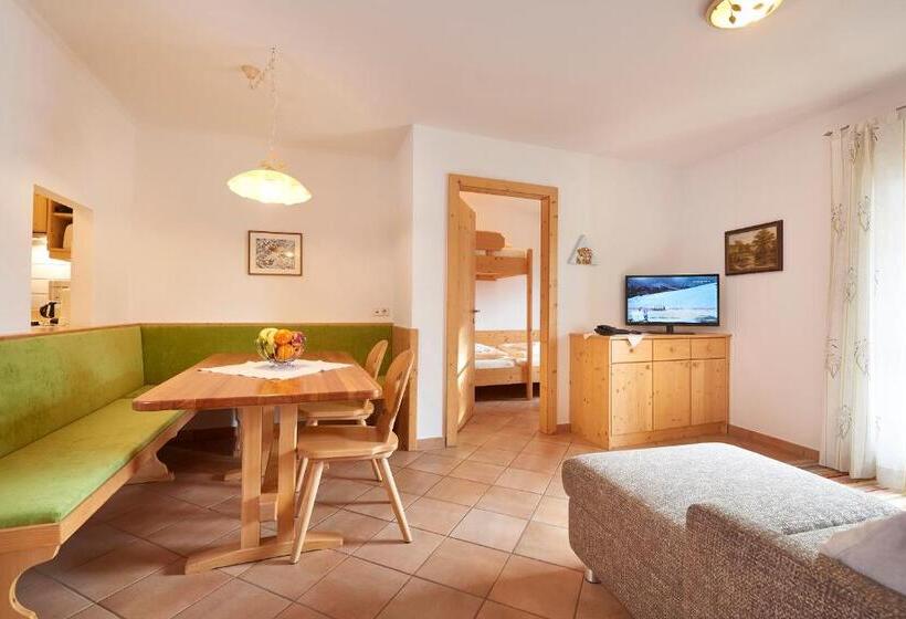 Апартаменты 2 Спальни с Балконом, Appartement Hotel Sonneck