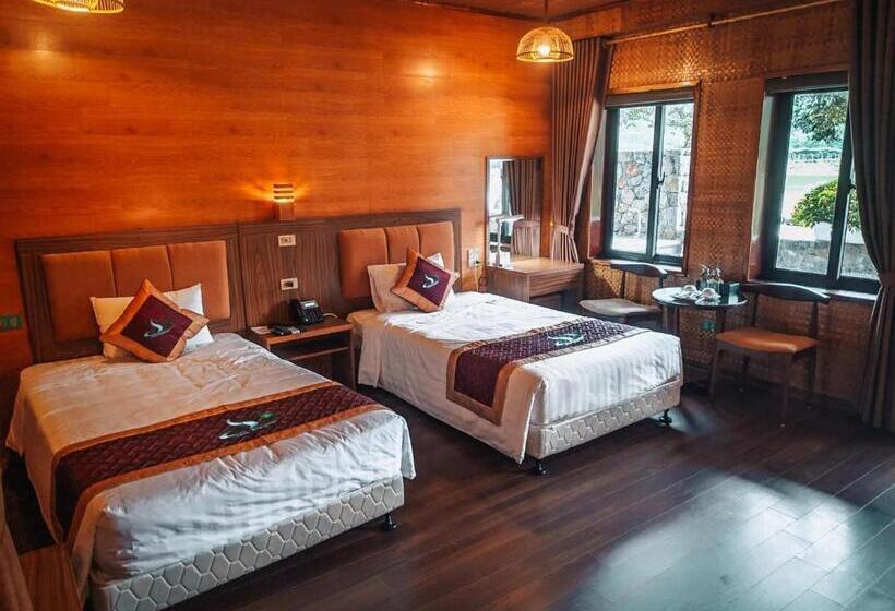 سوییت لوکس, Thung Nham Resort