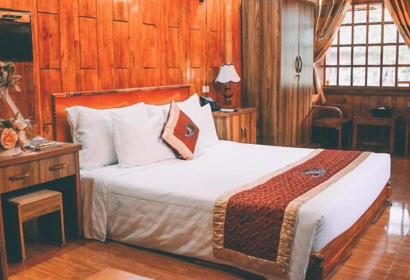Deluxe Suite King Bed, Thung Nham Resort
