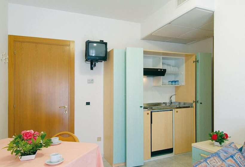آپارتمان 1 خوابه با بالکن, Residence Margherita