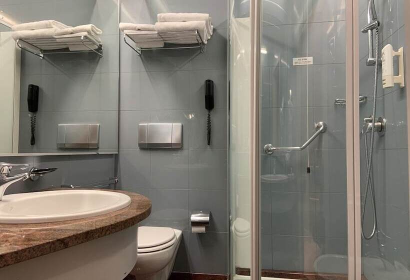 Номер Стандарт, Crowne Plaza Milan Linate, An Ihg