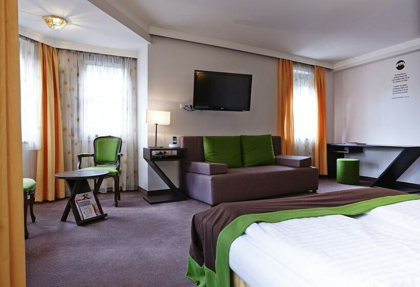 Suite Junior, Der Salzburger Hof