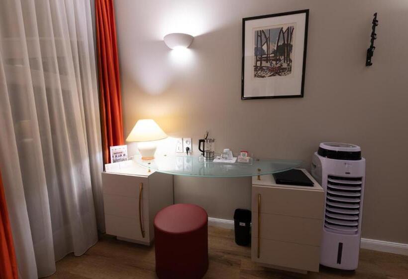 スタンダードルーム, Grand Hôtel Du Tonneau D Or