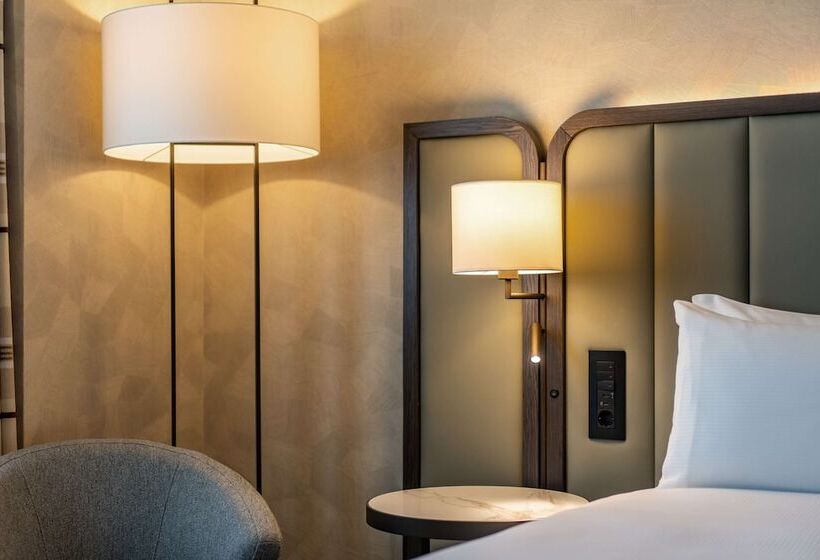 Номер Executive, Hilton Sofia