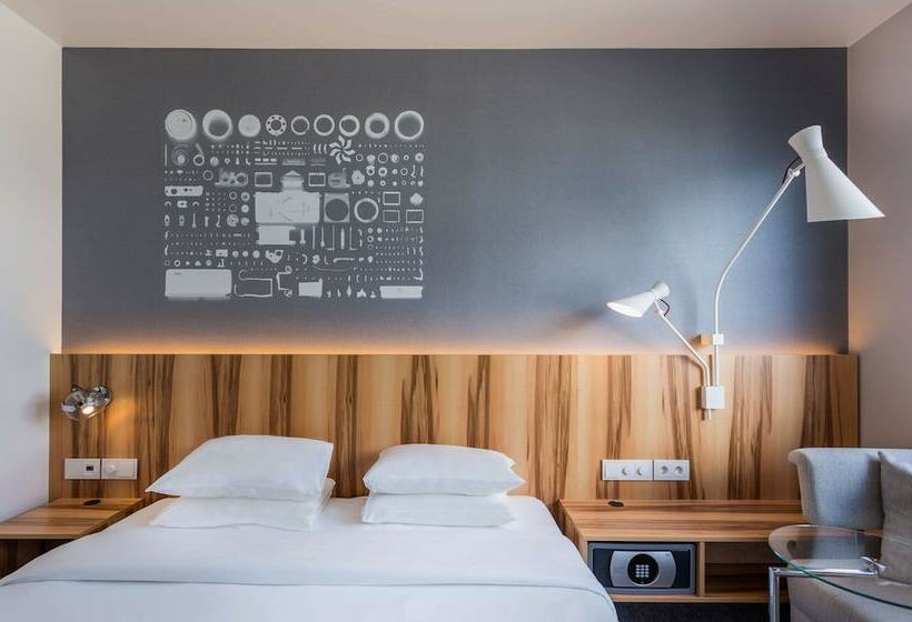 اتاق کلاب, Hyatt Regency Paris Etoile