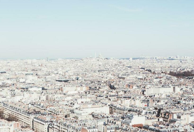 سوئیت با تخت بزرگ, Hyatt Regency Paris Etoile