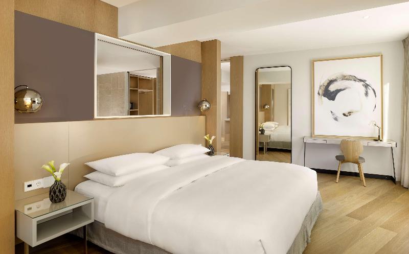 سوئیت پرزیدنت, Hyatt Regency Paris Etoile