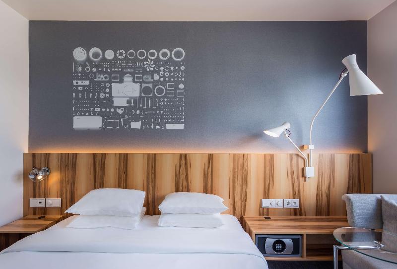 اتاق کلاب, Hyatt Regency Paris Etoile