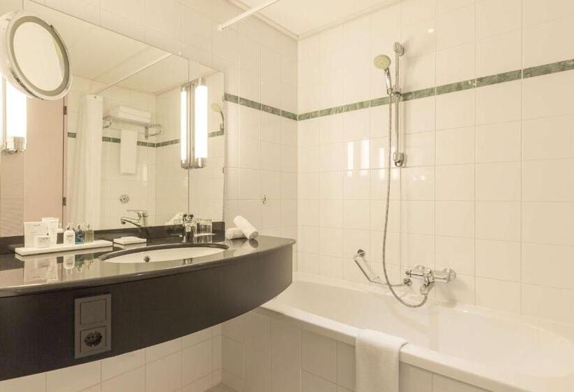 Номер Стандарт, Radisson Blu Hotel Amsterdam Airport, Schiphol